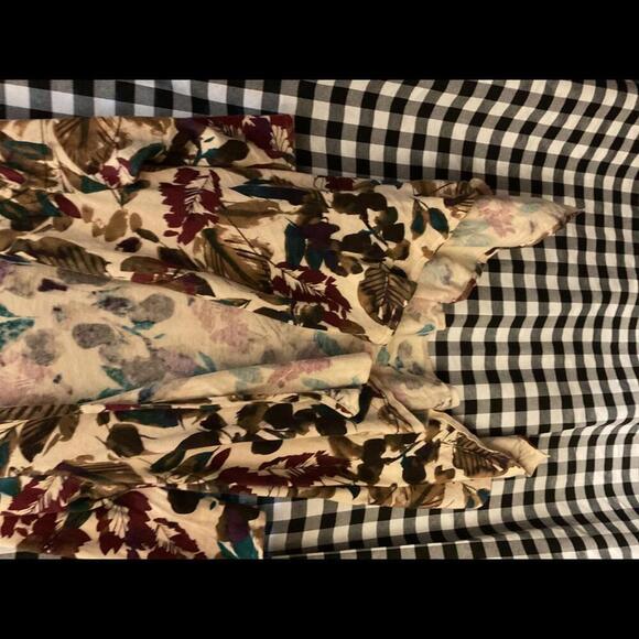 Relativity Tan with Abstract Floral Kimono Size S - Picture 3 of 7